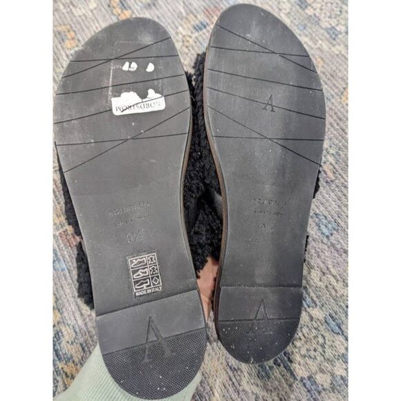 New Aquatalia | Women's Alina Shearling & Leather Slippers In Black - Picture 5 of 7